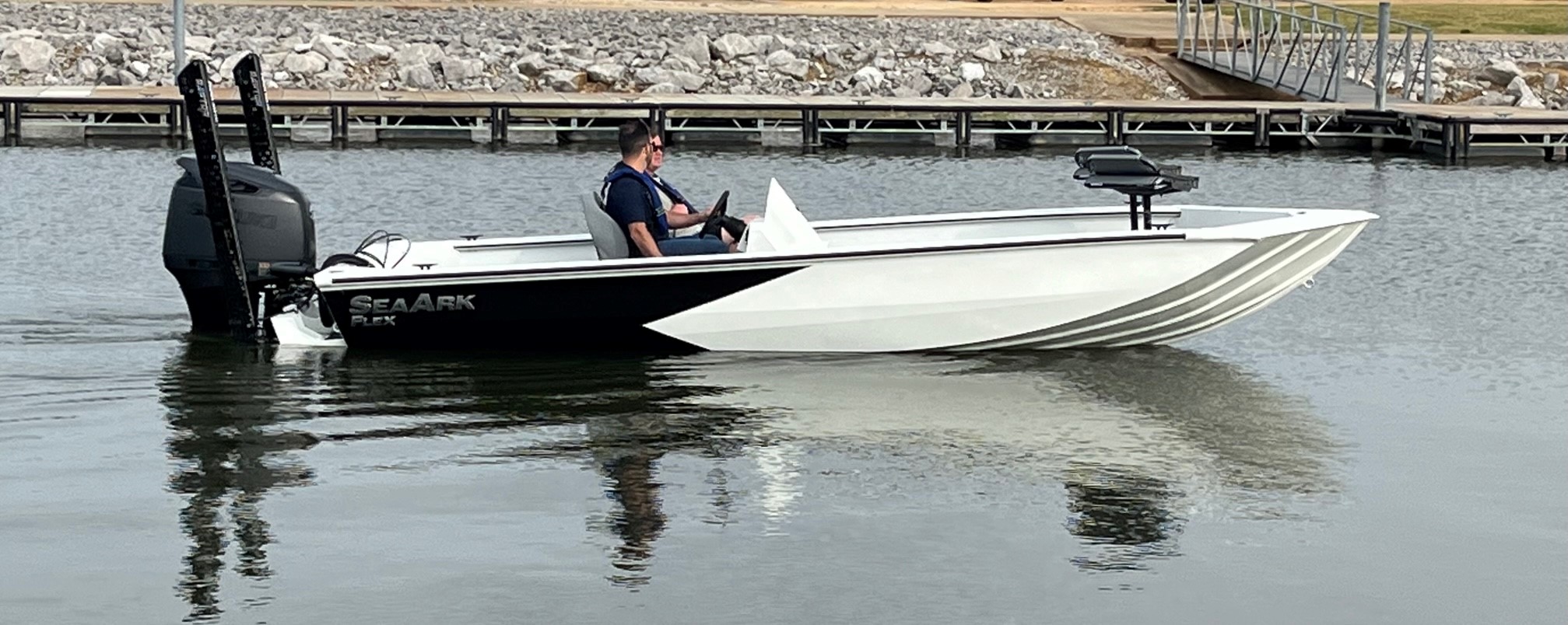 SeaArk Boats Flex 21 - Suzuki Marine USA, LLC